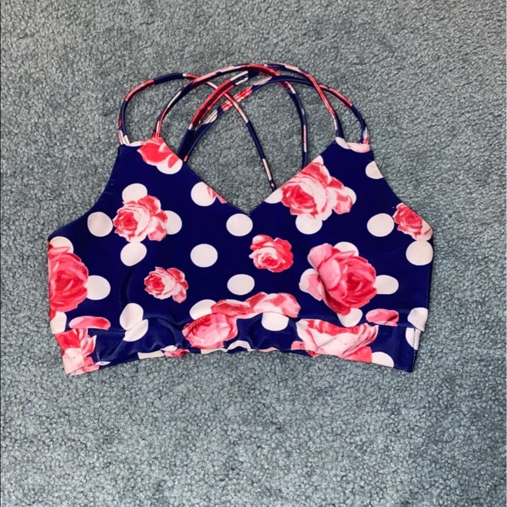 sports bra